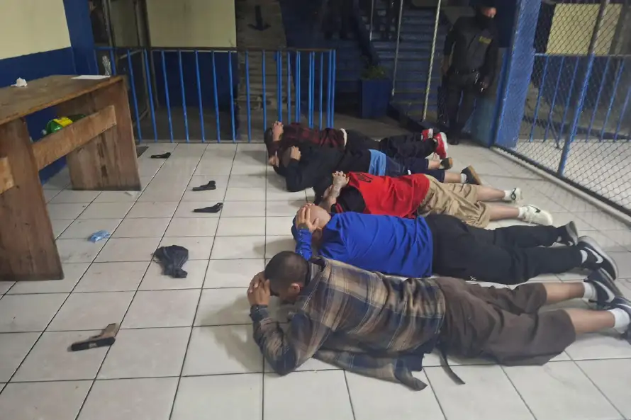 Guatemala retoma el control de cárceles en medio de su enfrentamiento con las pandillas