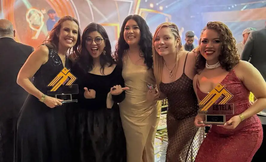 Salvadoreños triunfan en la 9a. edición de Premios Estela en Ciudad de Guatemala