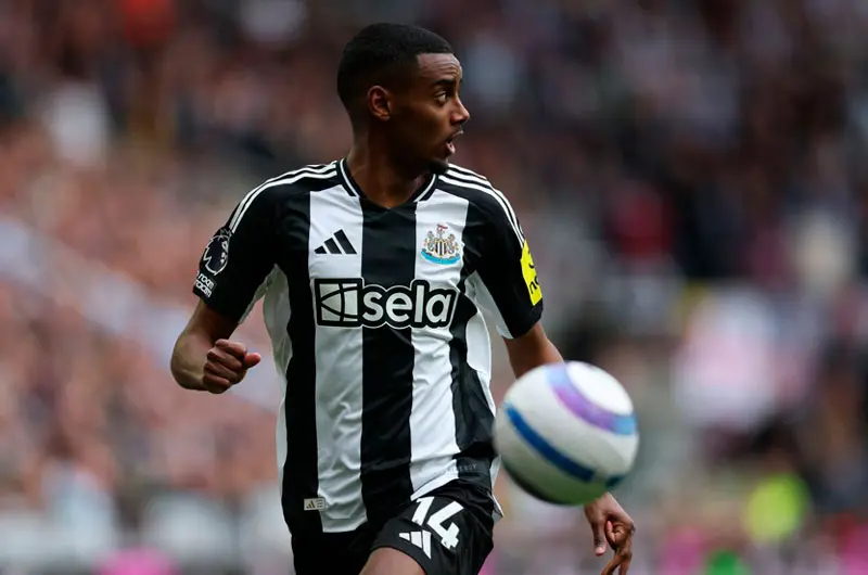 El Newcastle responde a la publicación de Alexander Isak en la que pide su salida