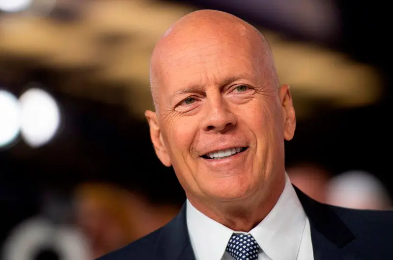 Bruce Willis sigue "muy activo" y tiene "buena salud" pese a su demencia frontotemporal