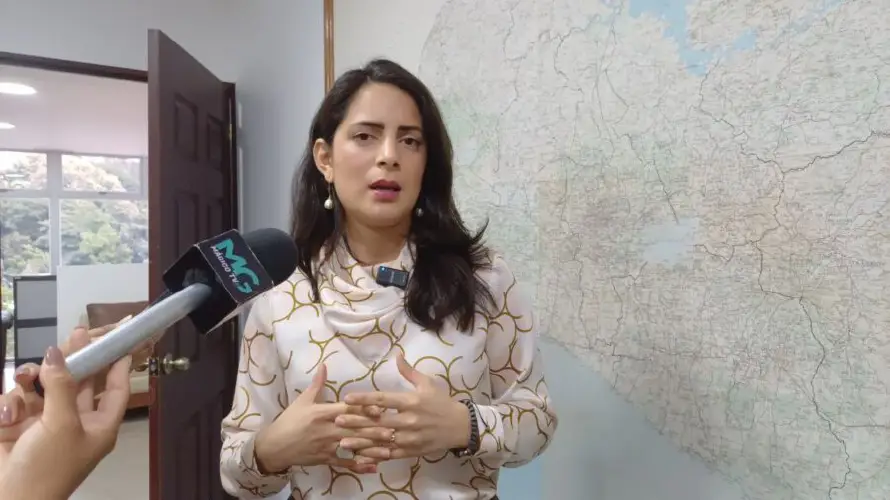 Claudia Ortiz: “Lo que tenemos que construir es grande y la manera de hacerlo no es retirarme”