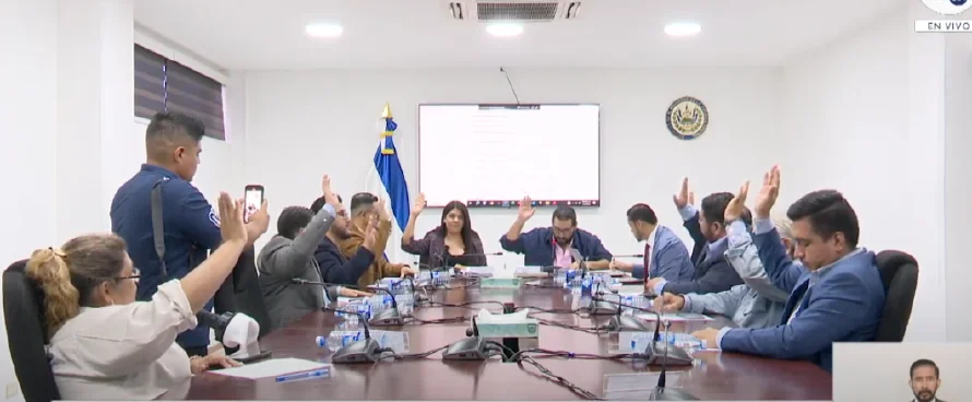 Comisión de Infraestructura aprueba reformas a la Ley de la DOT para agilizar trámites de construcción