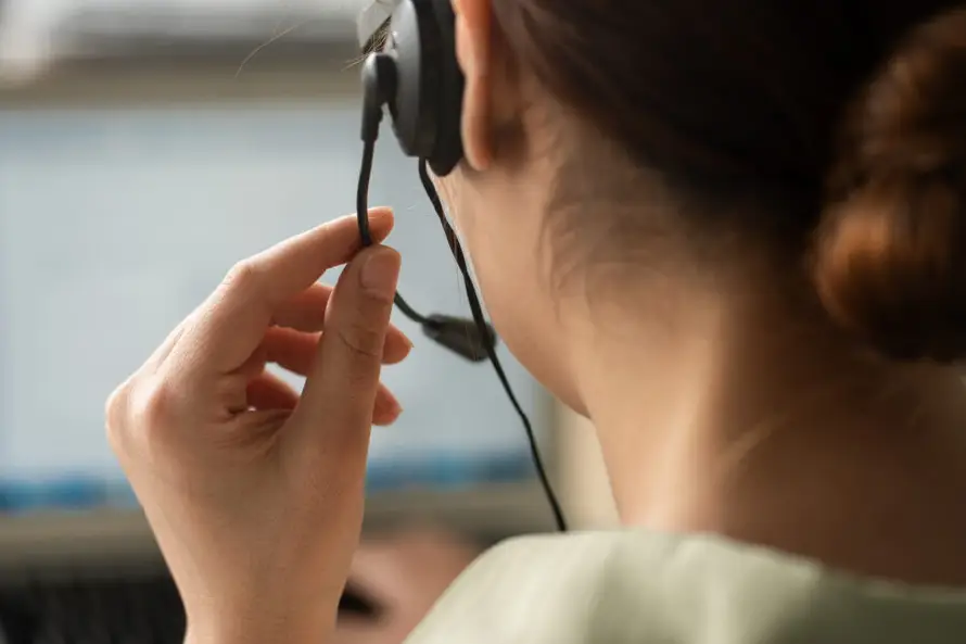 Bukele asegura que los call centers aplicarán la quincena 25 a partir de 2026