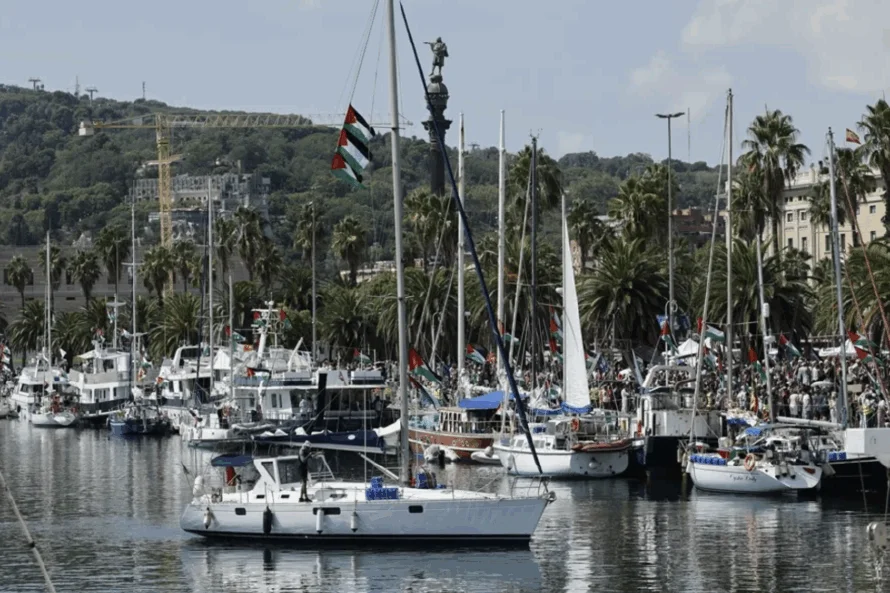 La Global Sumud Flotilla zarpa con el objetivo de romper el asedio a Gaza y perseverar