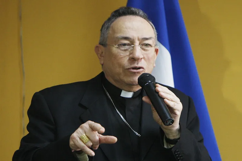 Cardenal de Honduras pide "humanizar" el país y condena el narcotráfico y la corrupción