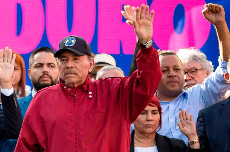 Belli y grupo de nicaragüenses piden a Petro denunciar a Nicaragua por apatridia ante CIJ