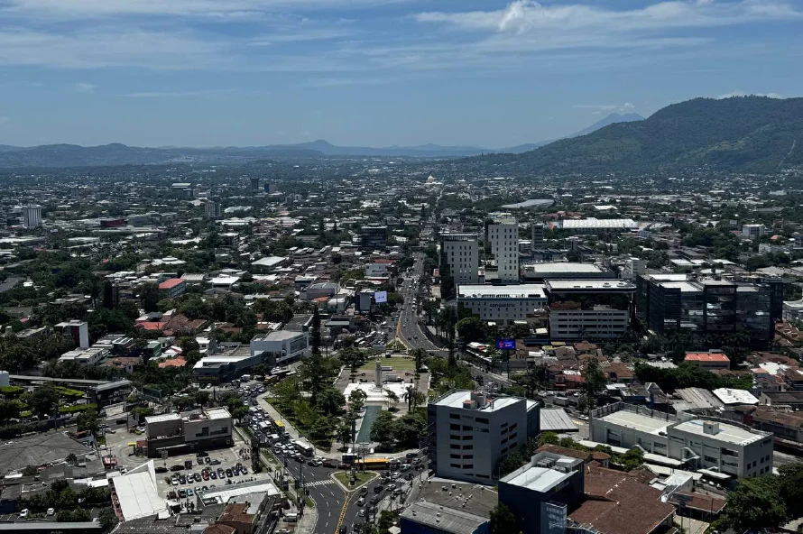Pronostican cielo despejado y ambiente cálido este lunes, sin lluvias previstas