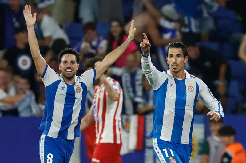 El Espanyol remonta y le amarga el inicio de liga al Atlético