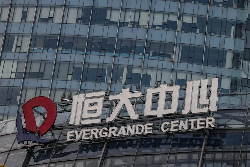 Expulsan a gigante inmobiliario chino de la bolsa de Hong Kong