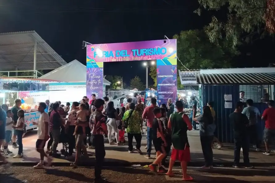 Más de 15,000 personas visitaron la feria de turismo en La Unión de Camarasal en vacaciones agostinas
