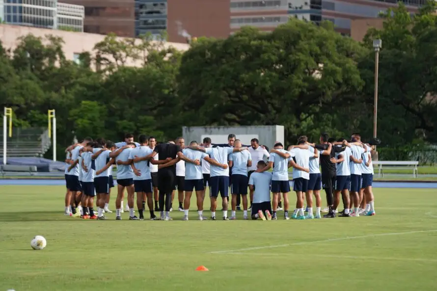 Selección de Guatemala inicia preparación para debut en eliminatorias contra El Salvador