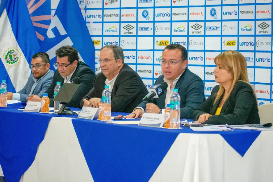 INDES recibe propuesta de nuevos estatutos de FESFUT y anuncia su inscripción