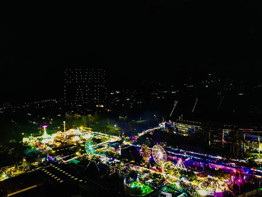 1.4 millones de personas visitaron Sivarland en fiestas agostinas, según alcalde de San Salvador Centro