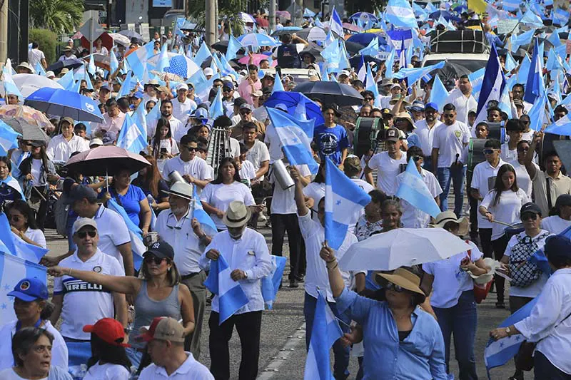 Iglesias católica y evangélica de Honduras creen posible "caminar juntos" y llaman a votar