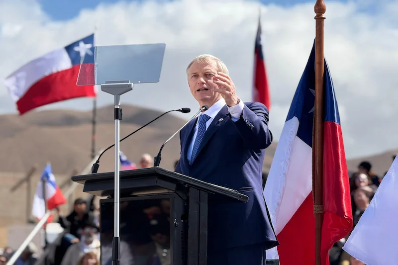 Arranca la campaña presidencial en Chile: el derechista Kast lidera encuestas y la comunista Jara se perfila como su rival en segunda vuelta