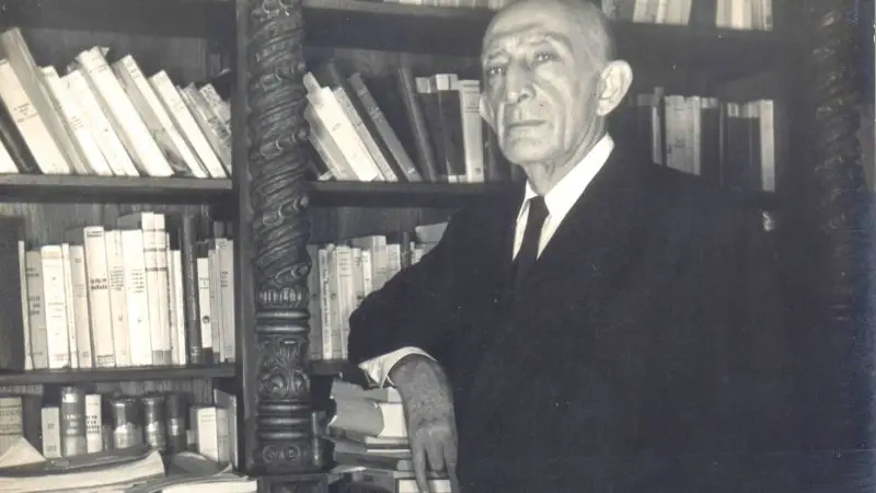 Julio Enrique Ávila, el escritor que acuñó la frase "El Salvador, el Pulgarcito de América”