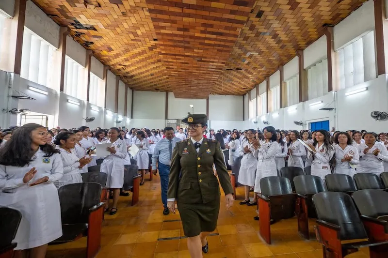 Inicia la vigencia del sistema de "deméritos" del nuevo Reglamento de Cortesía en centros escolares del país