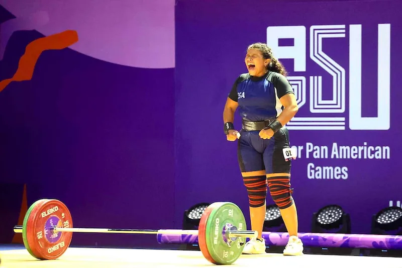 La pesista Keren Guerrero cierra la participación de El Salvador en los Juegos Panamericanos Junior Asunción 2025