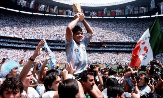 Diego Luna revivirá la Copa del Mundo México 86 en una película de Netflix