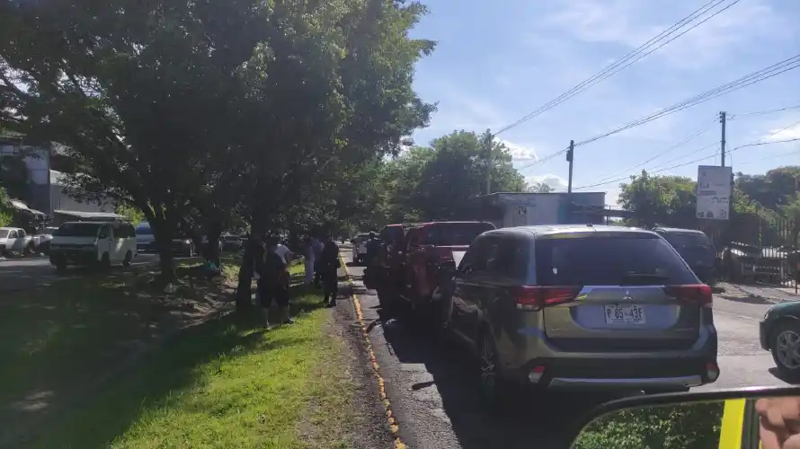 Seis carros chocan en la carretera entre Cojutepeque y San Martín