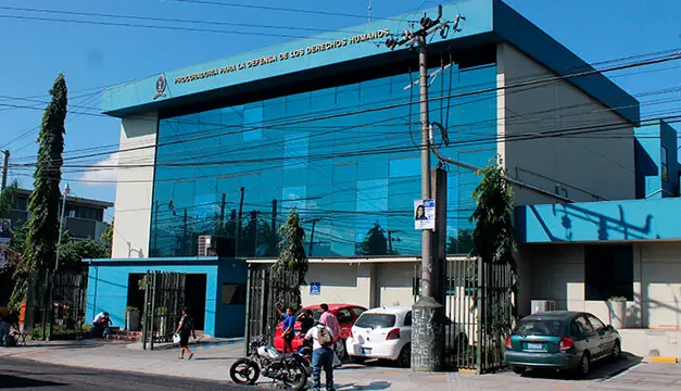 PDDH atendió 1,977 personas durante abril de 2026