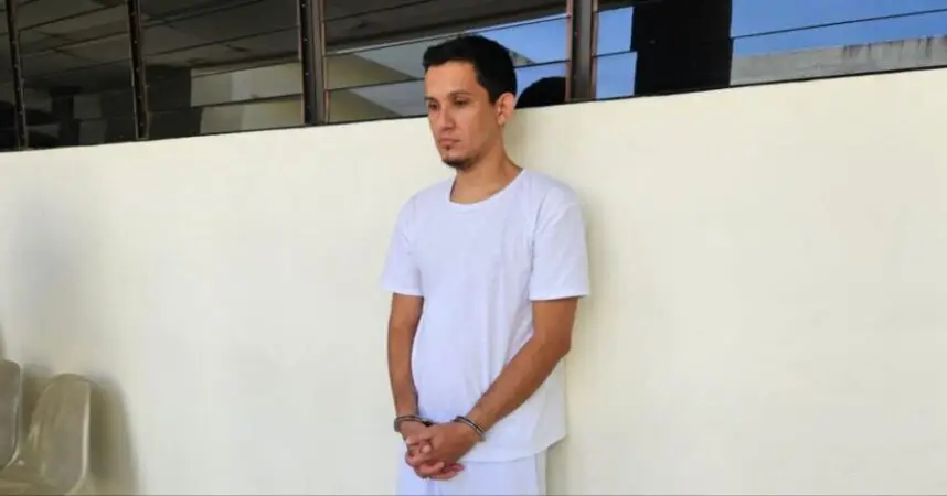 Hombre acusado de asesinar a su pareja y simular suicidio seguirá detenido