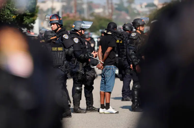 HRW denuncia abusos en redadas migratorias violentas en EE.UU.