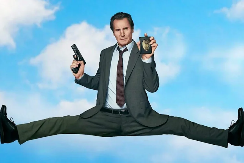 Liam Neeson revive la saga The Naked Gun como Frank Drebin Junior junto a Pamela Anderson