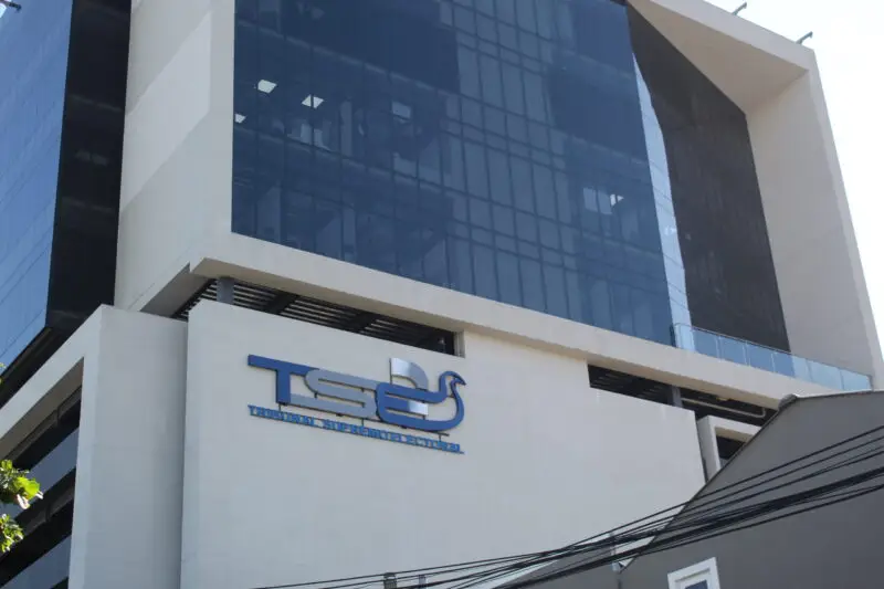 TSE niega cifras de inscripciones, cancelaciones y actualizaciones del registro electoral nacional y en el exterior