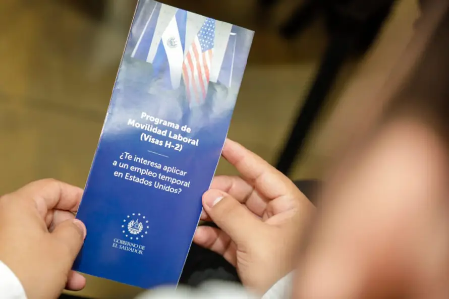 Más de 2,100 salvadoreños obtuvieron una visa de empleo temporal de EE.UU. en el último año