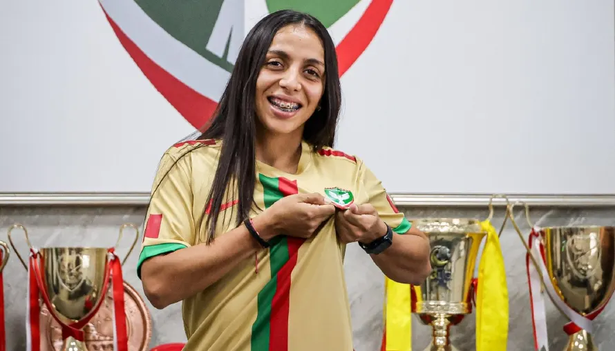Amed SK de Turquía incorpora a la atacante salvadoreña Samaria Gómez
