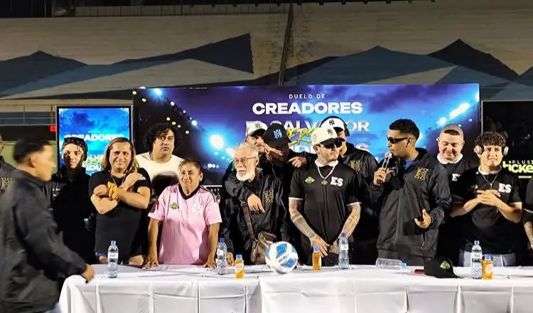 Creadores de contenido salvadoreños democratizan el fútbol y rompen estereotipos machistas