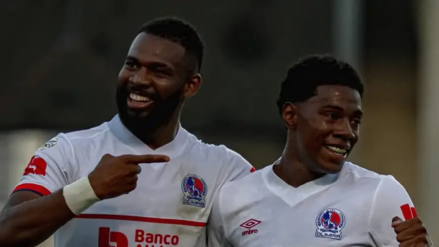 Olimpia y Xelajú disputan el liderato del grupo D en la Copa Centroamericana 2025