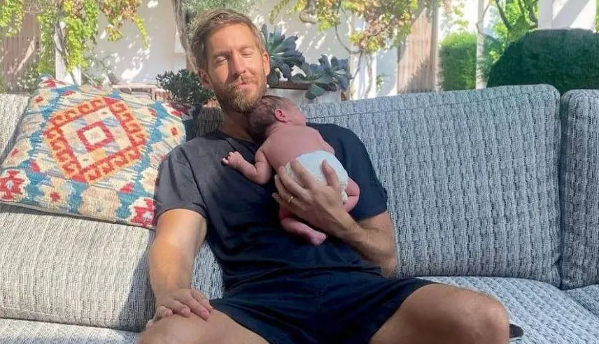 El DJ escocés Calvin Harris anuncia el nacimiento de su primer hijo en Ibiza