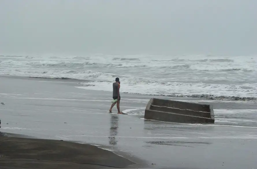 La tormenta Ivo mantiene avance en el Pacífico mexicano y provocará lluvias muy fuertes