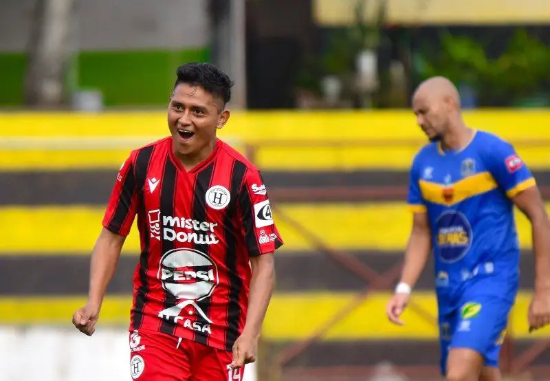 Hércules vence 1-0 a Zacatecoluca y celebra su primera victoria en el Apertura 2025