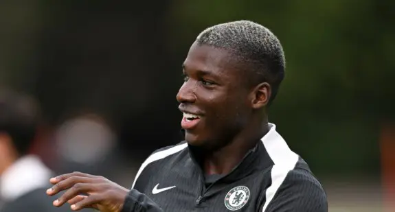 Moisés Caicedo confía en el Chelsea para una temporada “dura” en Premier y Champions