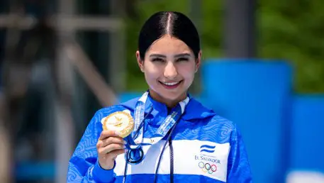 Salvadoreña Ivonne Nóchez gana oro en patinaje en los Juegos Mundiales Chengdu 2025