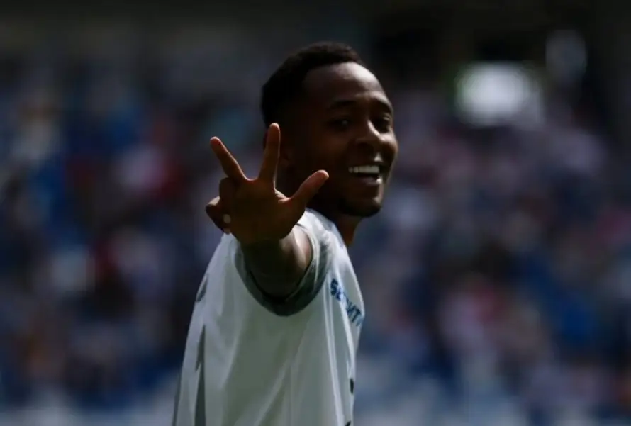 El salvadoreño Bryan Gil vive un gran momento en Rusia: cinco goles en seis partidos
