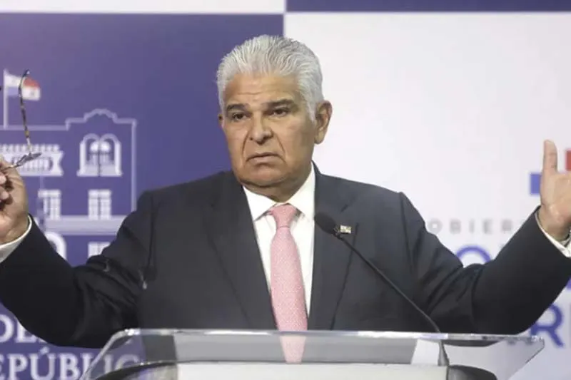 La prima de riesgo de Panamá cae casi un 40%, "reflejando mayor confianza internacional"