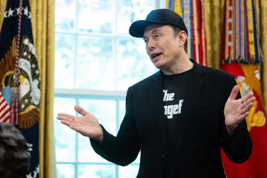 Elon Musk solicitó a Mark Zuckerberg que se uniera a una oferta para comprar OpenAI