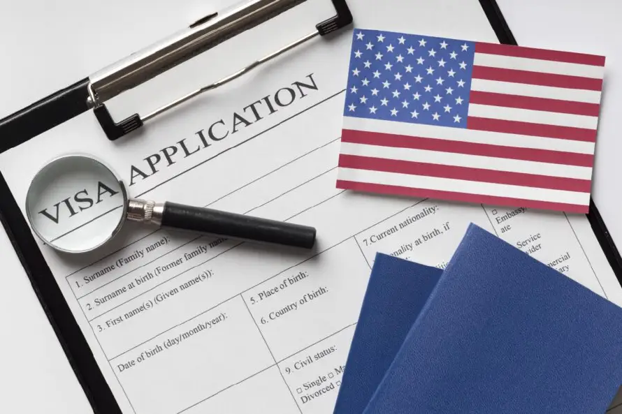 Embajada de EE.UU. pide a solicitantes de visa verificar formulario DS-160 antes de entrevistas