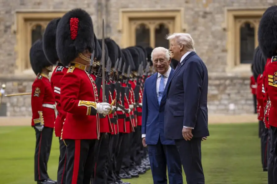 El rey Carlos III despide al presidente de EE.UU. en Windsor