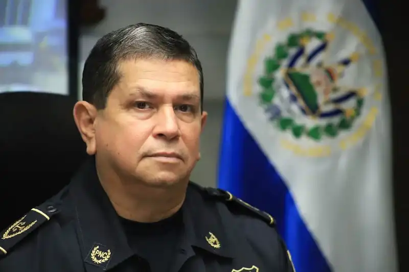 Asamblea aprueba que la academia policial lleve el nombre de Mauricio Arriaza Chicas con reforma a Ley de la ANSP