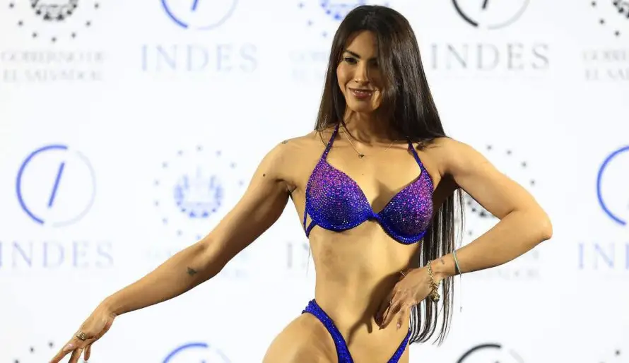 De las coronas al físicoculturismo: la transformación de la santaneca Iris Guerra