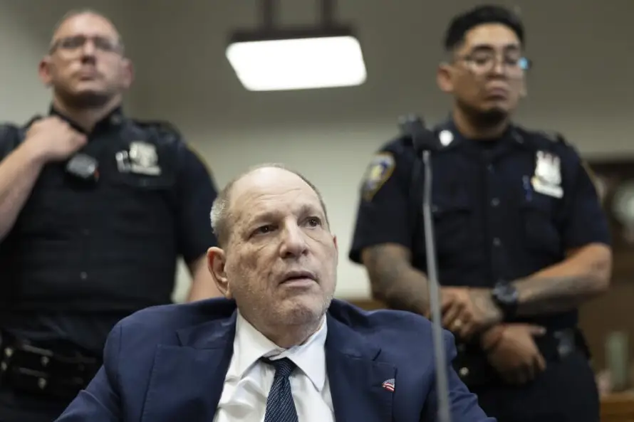 Weinstein será sentenciado mañana por abuso sexual en misma corte que lo condenó en 2020