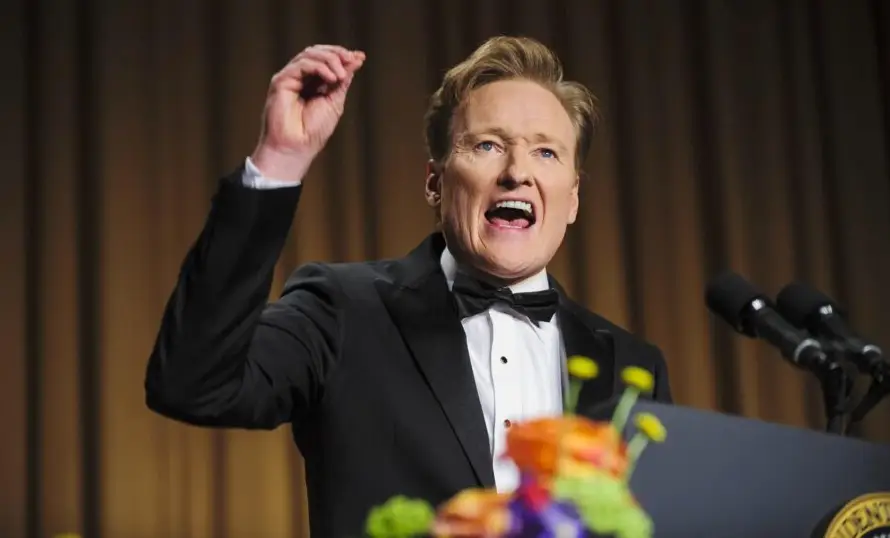 Conan O'Brien dice que la suspensión del show de Jimmy Kimmel debería "preocupar a todos"