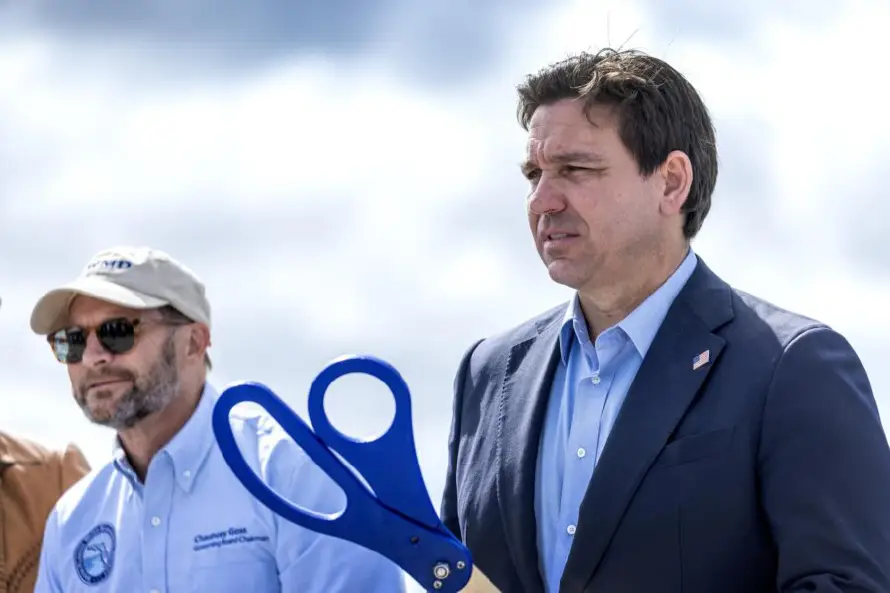 Florida aprueba regalarle un terreno a Trump en Miami para su biblioteca presidencial
