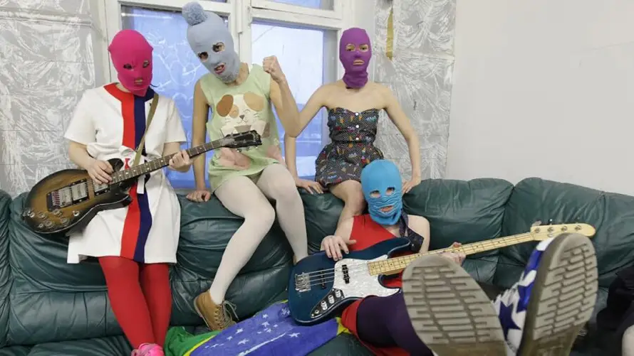 Pussy Riot, sentenciadas hasta 13 años de prisión por protesta contra guerra en Ucrania