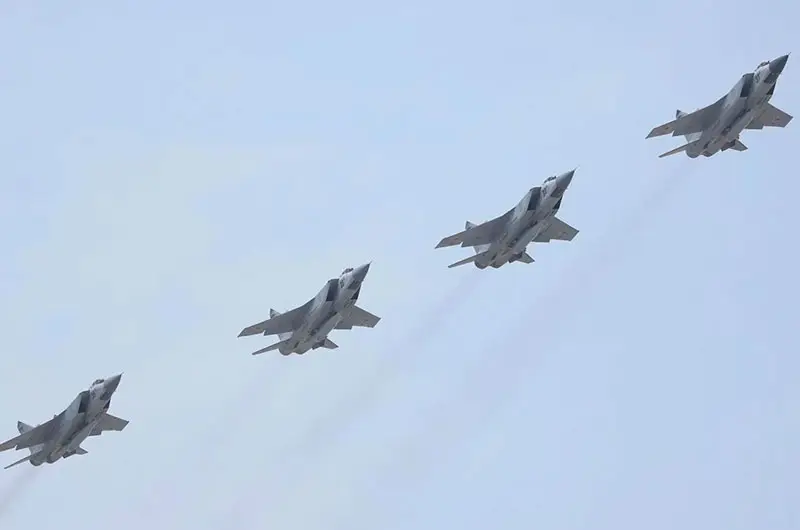Rusia eleva más la tensión en flanco oriental de OTAN al violar espacio aéreo de Estonia